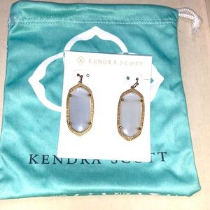 Kendra Scott grey earrings